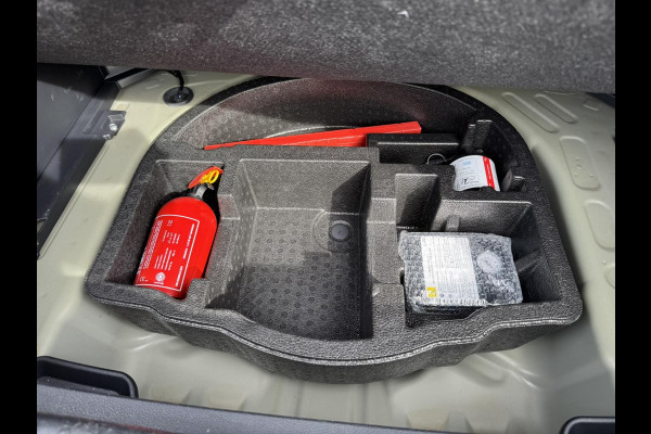 Toyota Yaris Cross 1.5 Hybrid Dynamic Camera Pdc Navigatie Led verlichting Carplay Clima Stoelverwarming