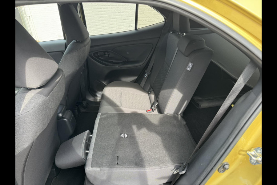 Toyota Yaris Cross 1.5 Hybrid Dynamic Camera Pdc Navigatie Led verlichting Carplay Clima Stoelverwarming