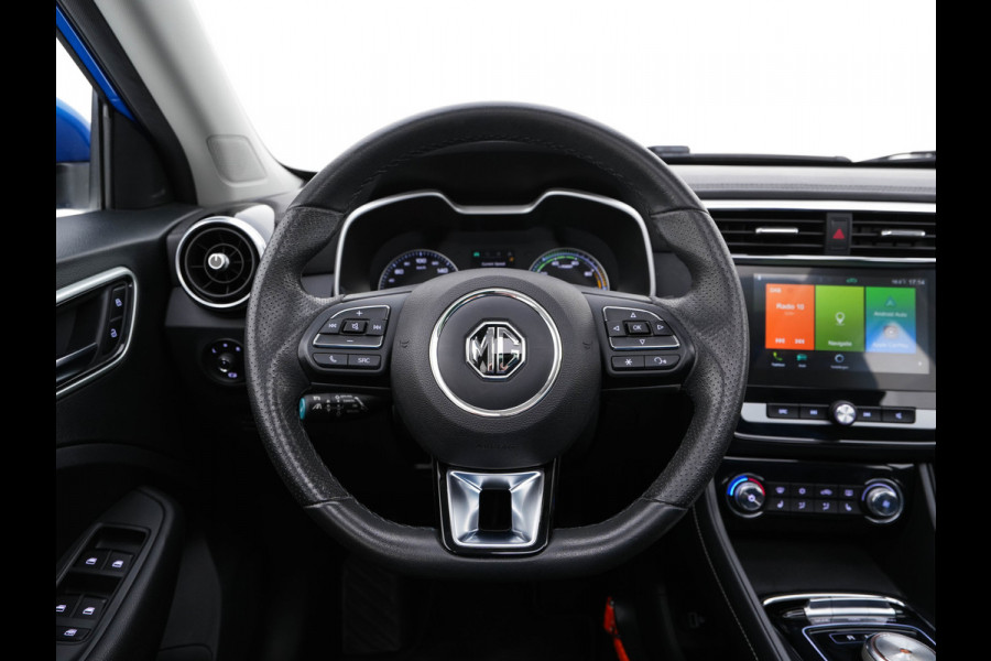 MG ZS EV Luxury 45 kWh {SOH-96 %} (INCL-BTW) Aut. *PANO | LUXURY-LEATHER | CCS-FASTLOADER | KEYLESS | NAVI-FULLMAP | ADAPTIVE-CRUISE | CAMERA | HEATED-SPORTSEATS | CARPLAY | BLINDSPOT | DAB | LANE-ASSIST | PRIVACY-GLASS | 17"