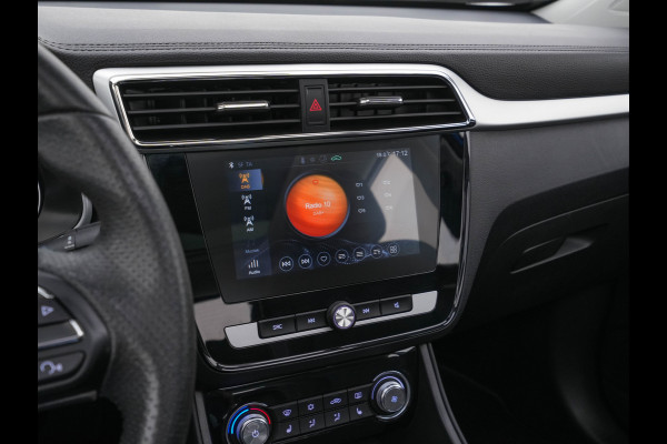 MG ZS EV Luxury 45 kWh {SOH-96 %} (INCL-BTW) Aut. *PANO | LUXURY-LEATHER | CCS-FASTLOADER | KEYLESS | NAVI-FULLMAP | ADAPTIVE-CRUISE | CAMERA | HEATED-SPORTSEATS | CARPLAY | BLINDSPOT | DAB | LANE-ASSIST | PRIVACY-GLASS | 17"