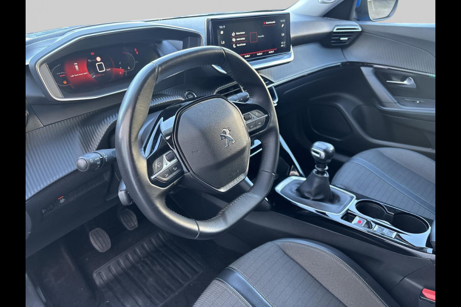Peugeot 2008 1.2 PureTech Blue Lease Allure | nieuwe distributierem Peugeot 2008 1.2 PureTech Blue Lease Allure | nieuwe distributierem