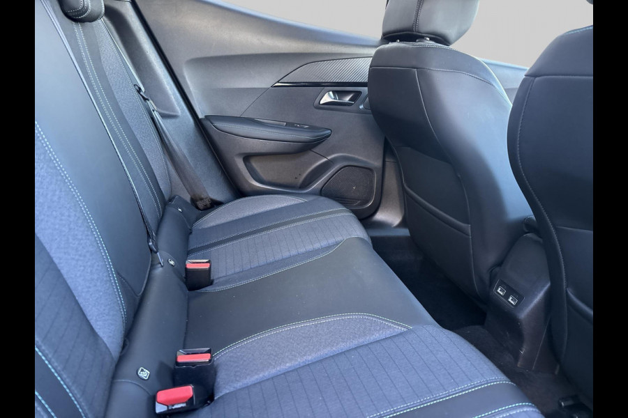 Peugeot 2008 1.2 PureTech Blue Lease Allure | nieuwe distributierem Peugeot 2008 1.2 PureTech Blue Lease Allure | nieuwe distributierem