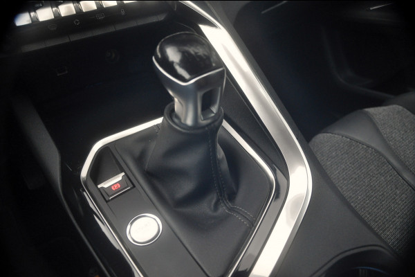 Peugeot 3008 1.2 PureTech Blue Lease Premium | Camera | Navigatie | Trekhaak