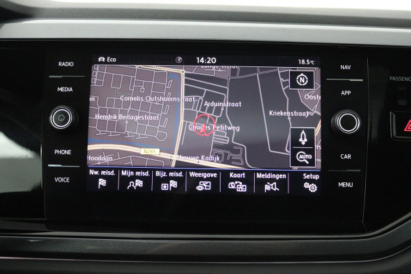 Volkswagen Polo 1.0 TSI Highline Business R Automaat (PANORAMADAK, VIRTUAL, CARPLAY, CAMERA, STOELVERWARMING, GOED ONDERHOUDEN)