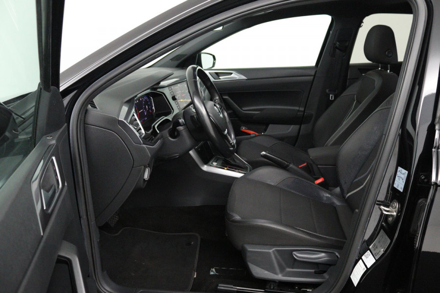 Volkswagen Polo 1.0 TSI Highline Business R Automaat (PANORAMADAK, VIRTUAL, CARPLAY, CAMERA, STOELVERWARMING, GOED ONDERHOUDEN)