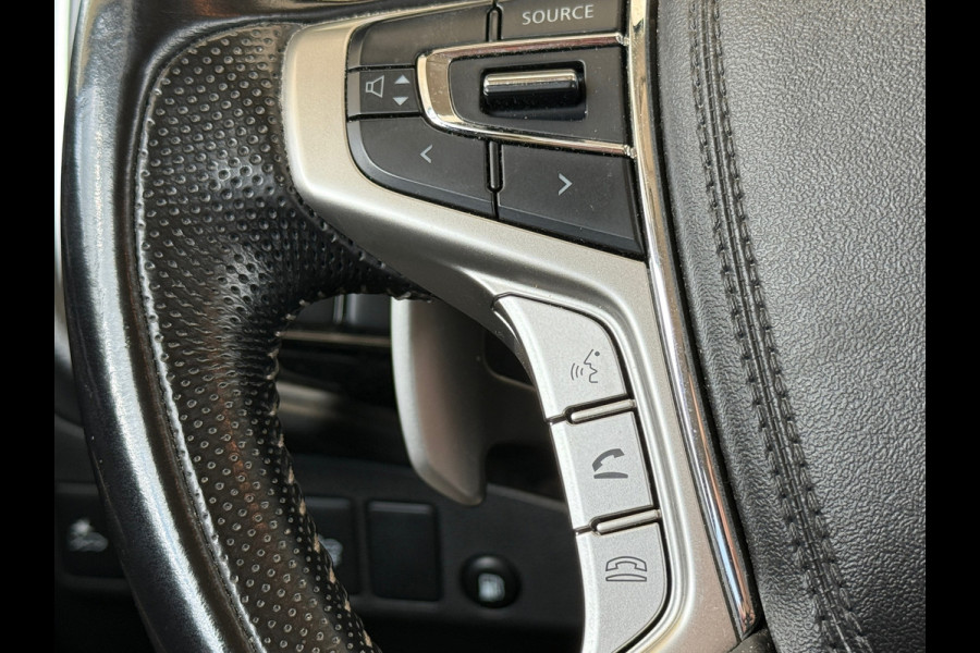 Mitsubishi Outlander 2.4 PHEV Intense Navi|Camera|Trekhaak|Dealer Onderhouden