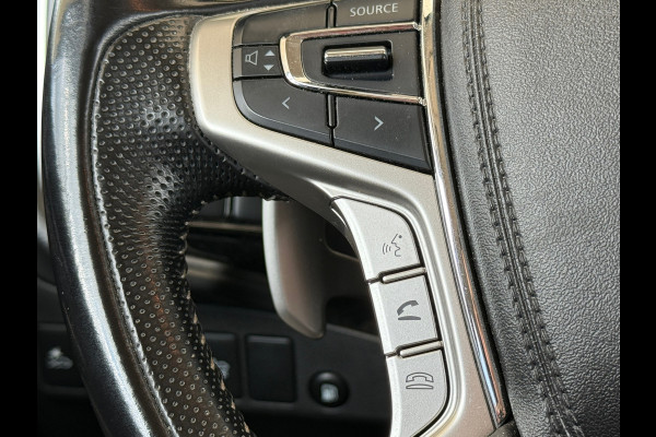 Mitsubishi Outlander 2.4 PHEV Intense Navi|Camera|Trekhaak|Dealer Onderhouden