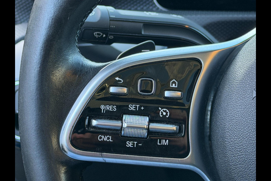 Mercedes-Benz A250e Limo Widescreen LED Pano Sfeer Carplay