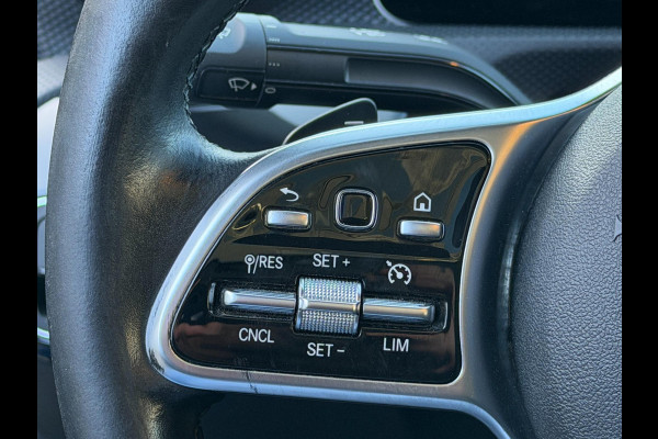 Mercedes-Benz A250e Limo Widescreen LED Pano Sfeer Carplay