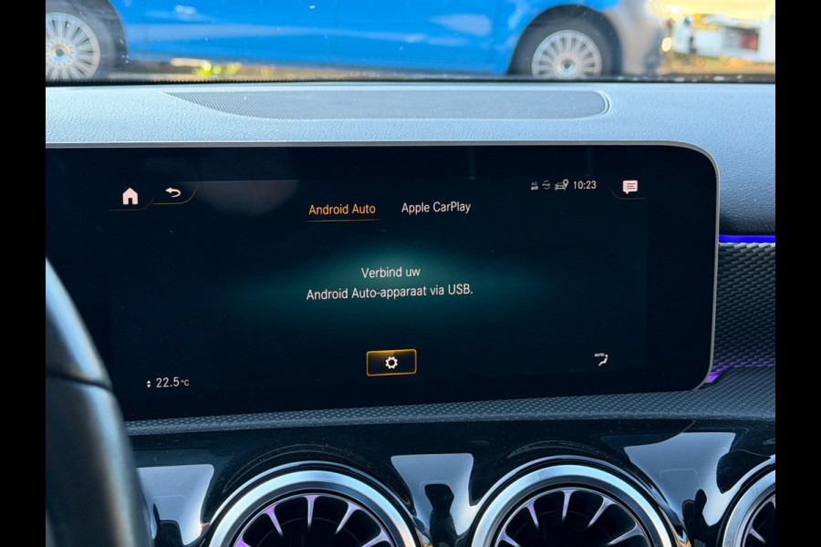 Mercedes-Benz A250e Limo Widescreen LED Pano Sfeer Carplay