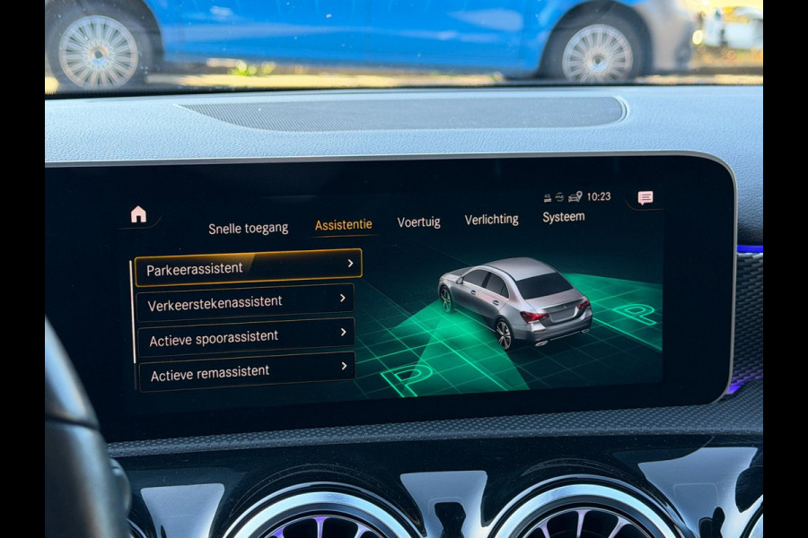 Mercedes-Benz A250e Limo Widescreen LED Pano Sfeer Carplay