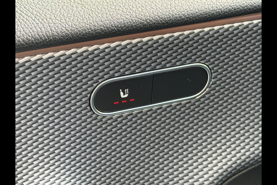 Mercedes-Benz A250e Limo Widescreen LED Pano Sfeer Carplay