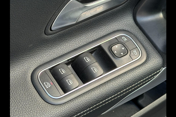 Mercedes-Benz A250e Limo Widescreen LED Pano Sfeer Carplay