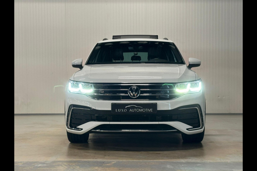 Volkswagen Tiguan 1.4 TSI eHybrid R-Line Business+ | PANO | IQ LIGHTS | CAMERA