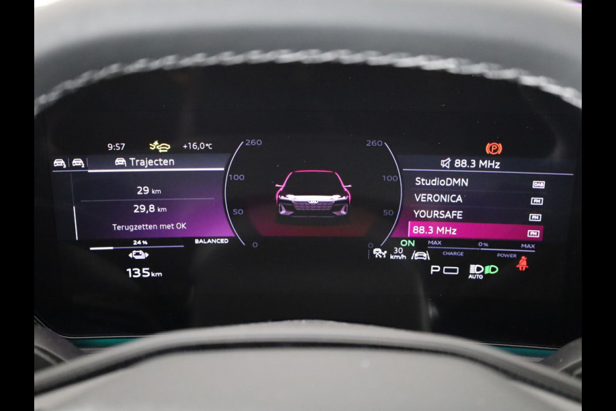 Audi A6 Avant S edition e-tron 100kWh 270 kW / 367 PK Avant Elek Panorama-glasdak, Bang&Olufsen soundsysteem, winterpakket, privacy glass