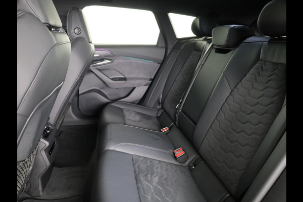 Audi A6 Avant S edition e-tron 100kWh 270 kW / 367 PK Avant Elek Panorama-glasdak, Bang&Olufsen soundsysteem, winterpakket, privacy glass