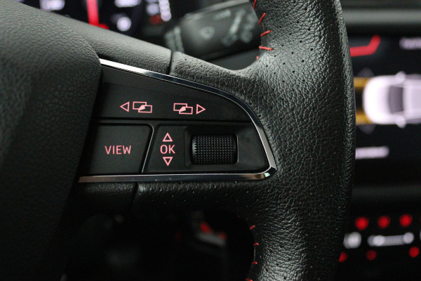 Seat Ibiza 1.0 TSI FR Business Intense Automaat (PANORAMADAK, DIGITALE COCKPIT, CARPLAY, XENON, CAMERA, PDC, GOED ONDERHOUDEN)
