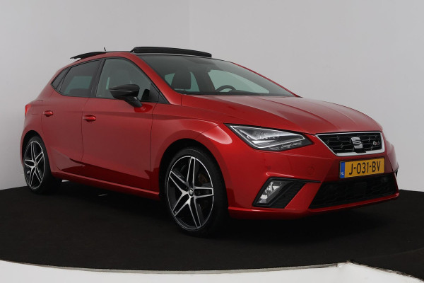 Seat Ibiza 1.0 TSI FR Business Intense Automaat (PANORAMADAK, DIGITALE COCKPIT, CARPLAY, XENON, CAMERA, PDC, GOED ONDERHOUDEN)