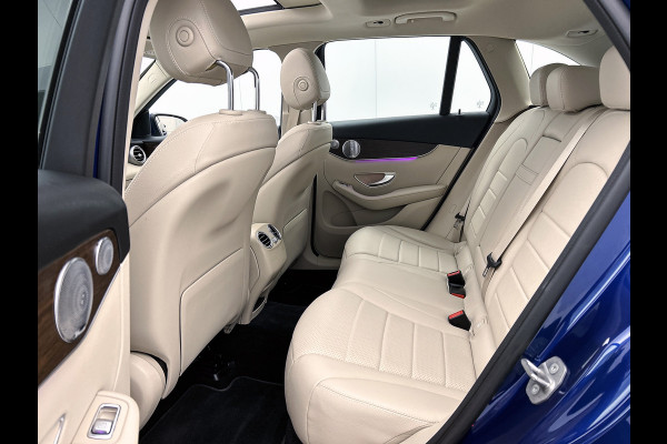 Mercedes-Benz GLC 300e 4MATIC Business Solution Luxury Panoramadak| Lichtmetalen velgen | Elect. bed. voorstoelen met Memory | Trekhaak | Parking support met camera achter | Inclusief 24 maanden Mercedes-Benz Certified garantie voor Europa
