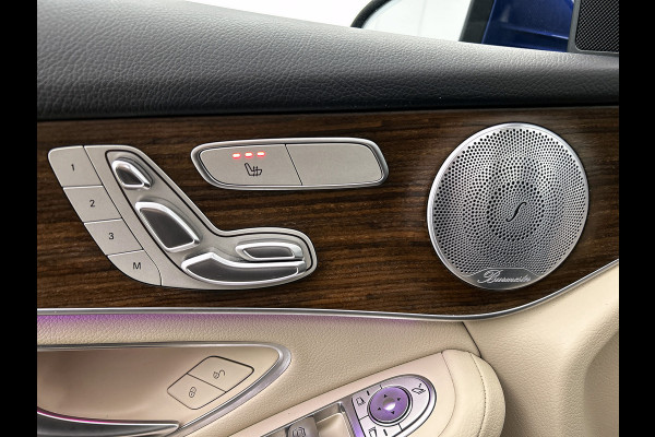 Mercedes-Benz GLC 300e 4MATIC Business Solution Luxury Panoramadak| Lichtmetalen velgen | Elect. bed. voorstoelen met Memory | Trekhaak | Parking support met camera achter | Inclusief 24 maanden Mercedes-Benz Certified garantie voor Europa