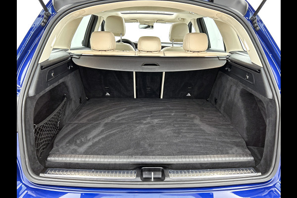 Mercedes-Benz GLC 300e 4MATIC Business Solution Luxury Panoramadak| Lichtmetalen velgen | Elect. bed. voorstoelen met Memory | Trekhaak | Parking support met camera achter | Inclusief 24 maanden Mercedes-Benz Certified garantie voor Europa