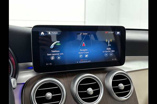 Mercedes-Benz GLC 300e 4MATIC Business Solution Luxury Panoramadak| Lichtmetalen velgen | Elect. bed. voorstoelen met Memory | Trekhaak | Parking support met camera achter | Inclusief 24 maanden Mercedes-Benz Certified garantie voor Europa