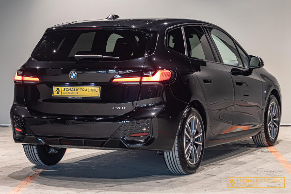 BMW 2 Serie Active Tourer 218i|M-sport|Trekhaak|E-stoel|Cam
