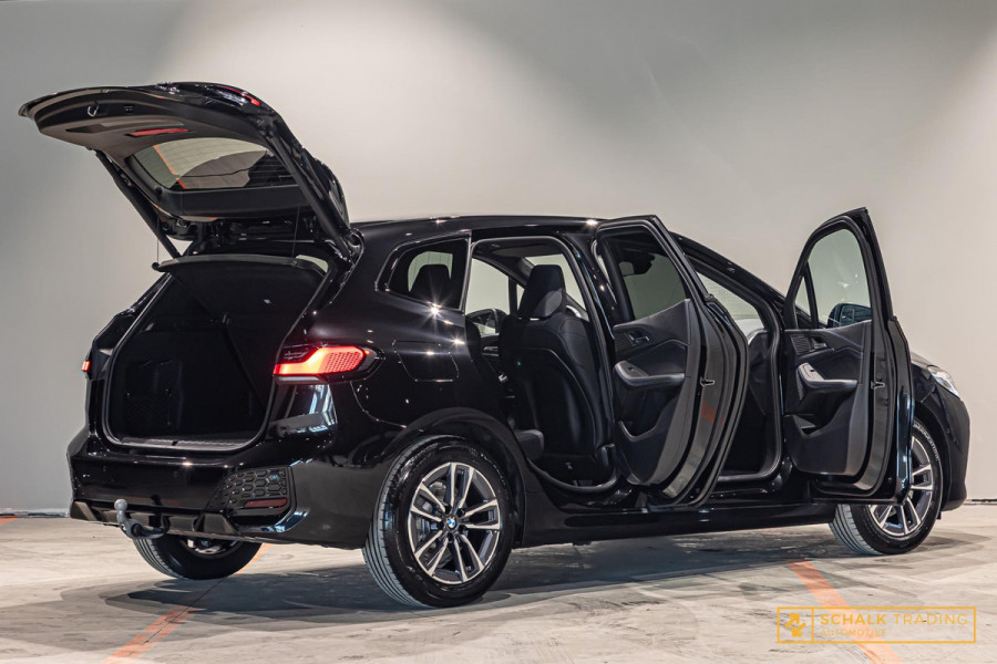 BMW 2 Serie Active Tourer 218i|M-sport|Trekhaak|E-stoel|Cam