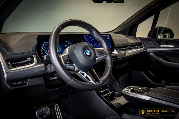 BMW 2 Serie Active Tourer 218i|M-sport|Trekhaak|E-stoel|Cam