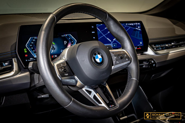BMW 2 Serie Active Tourer 218i|M-sport|Trekhaak|E-stoel|Cam