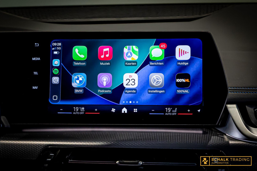 BMW 2 Serie Active Tourer 218i|M-sport|Trekhaak|E-stoel|Cam