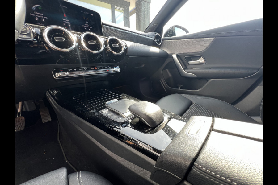 Mercedes-Benz CLA-Klasse 200 Business Solution Luxury