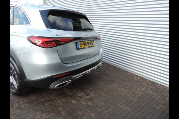 Mercedes-Benz GLC 300e 4MATIC Luxury Line