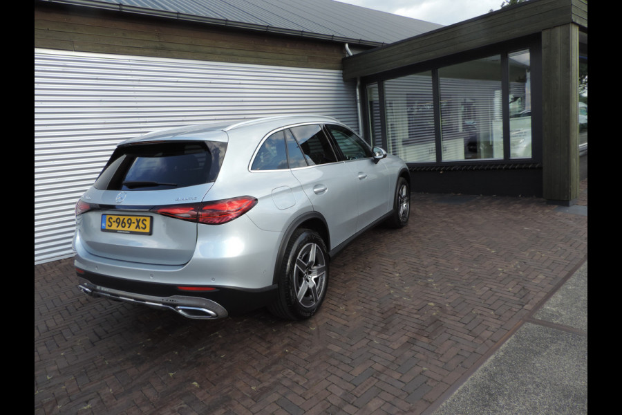 Mercedes-Benz GLC 300e 4MATIC Luxury Line