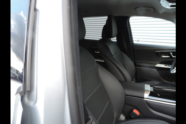Mercedes-Benz GLC 300e 4MATIC Luxury Line