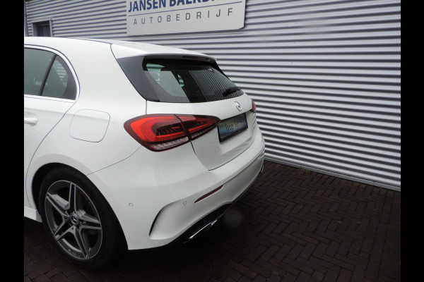 Mercedes-Benz A-Klasse 180 Business Solution AMG Upgrade auto is nieuw zeer mooi