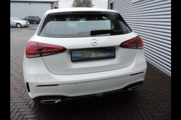 Mercedes-Benz A-Klasse 180 Business Solution AMG Upgrade auto is nieuw zeer mooi