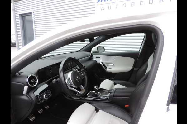 Mercedes-Benz A-Klasse 180 Business Solution AMG Upgrade auto is nieuw zeer mooi