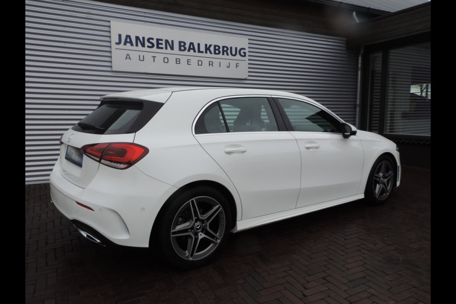 Mercedes-Benz A-Klasse 180 Business Solution AMG Upgrade auto is nieuw zeer mooi