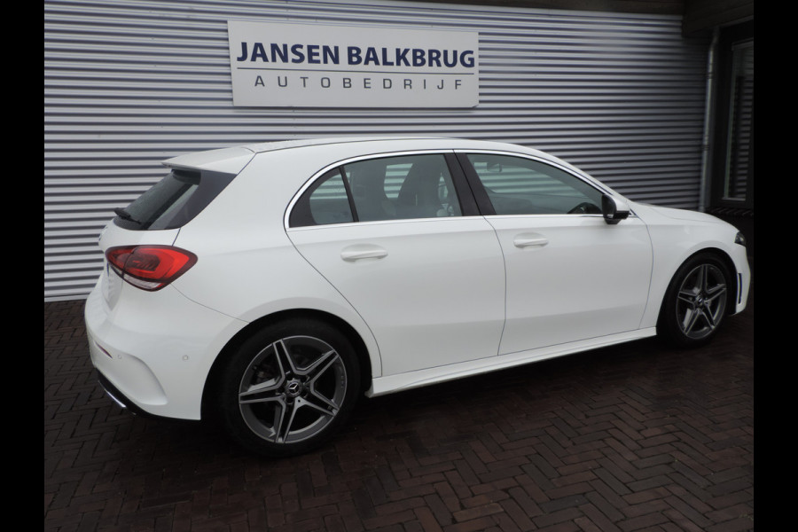 Mercedes-Benz A-Klasse 180 Business Solution AMG Upgrade auto is nieuw zeer mooi