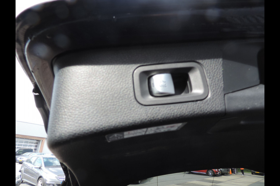 Mercedes-Benz C-Klasse Estate 200 CDI Business Solution AMG Plus Upgrade Edition
