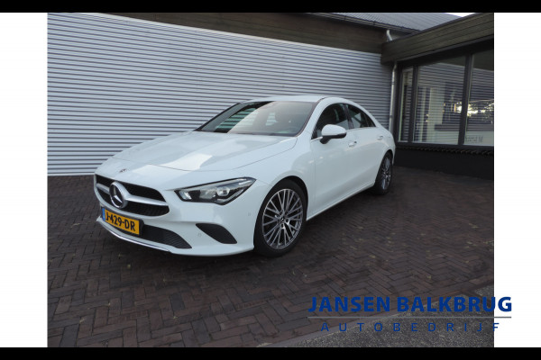Mercedes-Benz CLA-Klasse 200 Business Solution Luxury sfeer licht