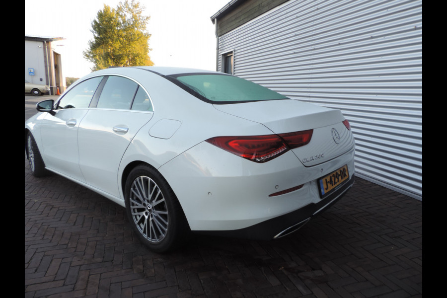 Mercedes-Benz CLA-Klasse 200 Business Solution Luxury sfeer licht