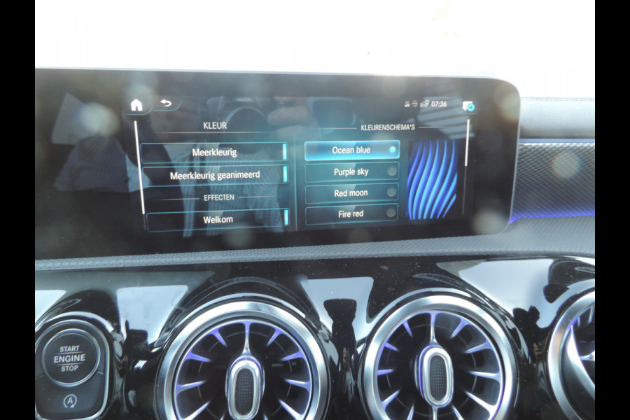Mercedes-Benz CLA-Klasse 200 Business Solution Luxury sfeer licht