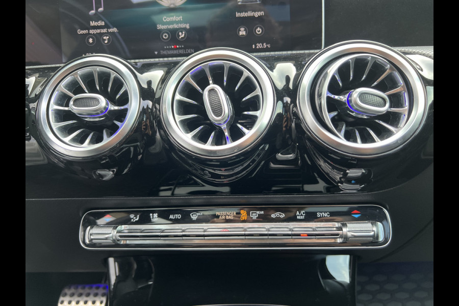 Mercedes-Benz A-Klasse 180 Business Solution AMG Night Upgrade panoramadak VEEL OPTIES!!