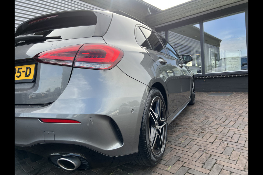 Mercedes-Benz A-Klasse 180 Business Solution AMG Night Upgrade panoramadak VEEL OPTIES!!