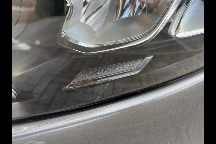 Mercedes-Benz A-Klasse 180 Business Solution AMG Night Upgrade panoramadak VEEL OPTIES!!