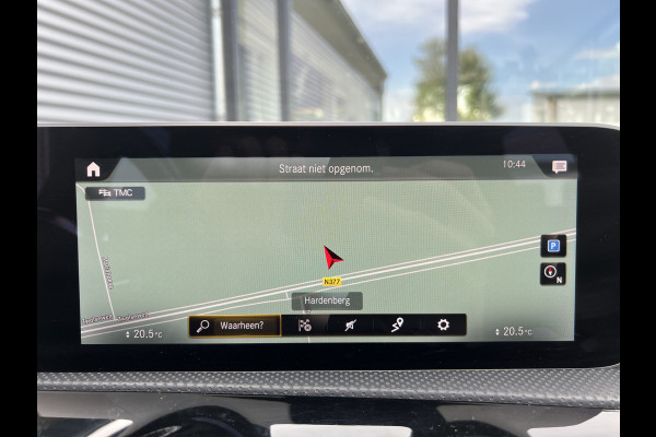 Mercedes-Benz A-Klasse 180 Business Solution AMG Night Upgrade panoramadak VEEL OPTIES!!