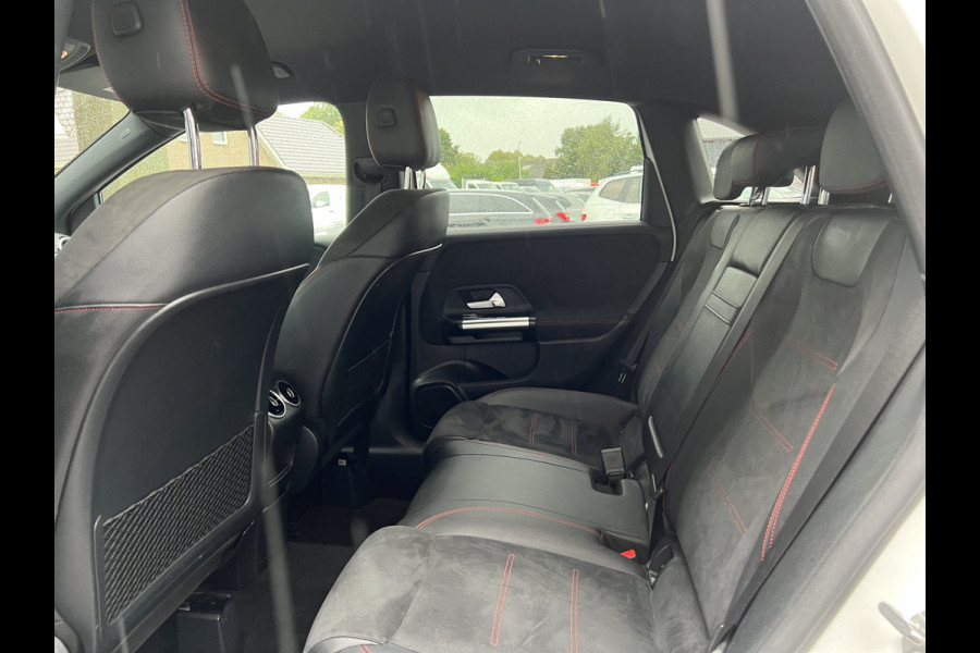 Mercedes-Benz B-Klasse 180 Business Solution AMG