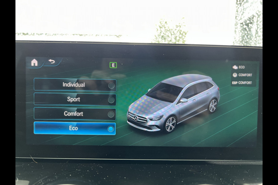 Mercedes-Benz B-Klasse 180 Business Solution AMG